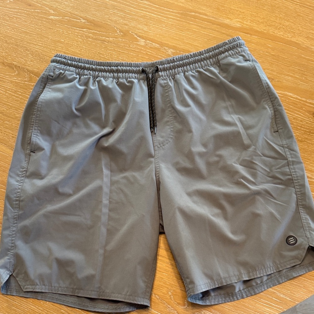 Men's Freefly Hybrid Active Shorts - Gray